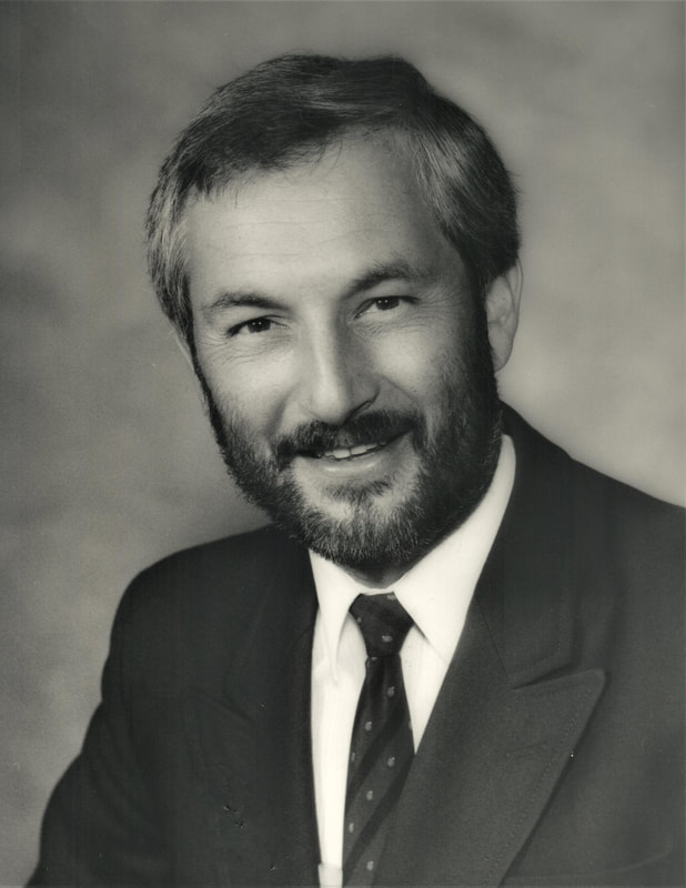 Albert Eskenazi
Commodore 1989-1990